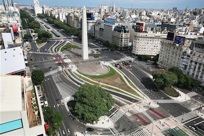 A las 13.48. La zona del Obelisco reflejó el alcance de la medida de fuerza el 10 de abril