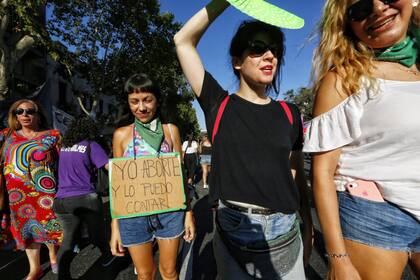 La convocación fue debido a que hoy es el Día Internacional de Acción Global por el Aborto Legal, Seguro y Gratuito