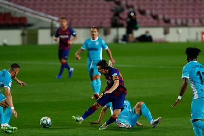 A Lionel Messi le cometieron la falta en el penal que él mismo convirtió; Barcelona derrotó a Leganés por 2-0