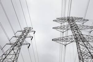 Energía: la interna oficial modera la suba de la electricidad en el AMBA, pero no en el interior