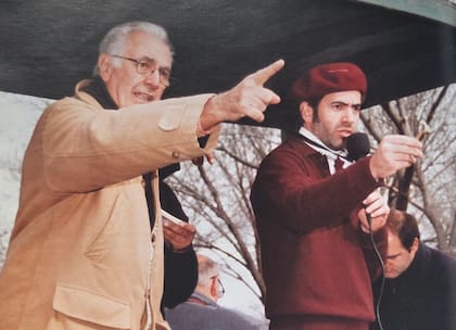 A lo largo de los años que compartieron trabajo y viajes, padre e hijo construyeron una relación marcada por el aprendizaje