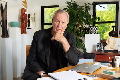 A lo largo de su trayectoria tendió lazos con una amplia variedad de escritores, músicos, bailarines y artistas visuales