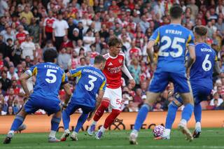 A los 15 años Max Dowman hace historia en la Liga Premier con el Arsenal