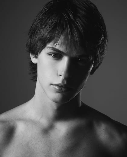 A los 20 años, Benicio Gravier sigue los pasos de su madre (Foto: Instagram @beniciogravier)