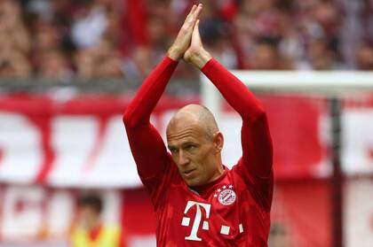 A los 35 años y tras conquistar 30 títulos, Robben se retiró del fútbol profesional