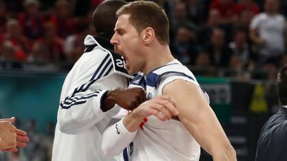 A los 37 años, Nocioni conserva la pasión de siempre