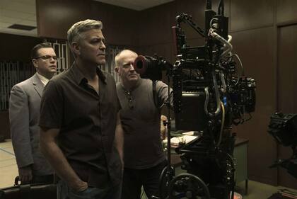 A los 56 años, Clooney entiende que los días de galán quedaron atrás y prefiere dedicar más tiempo a la dirección cinematográfica
