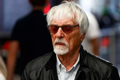 A los 95 años, Ecclestone sigue opinando sobre Fórmula 1 y haciendo ruido cuando habla en público.