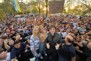 ¿Se frenó “la caída” de La Libertad Avanza?