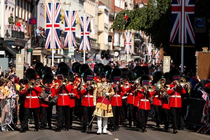 A marching band performs ahead of the wedding of Britains Prince Harry to Meghan Markle in Windsor, Britain, May 19, 2018. REUTERS/John Sibley/Pool