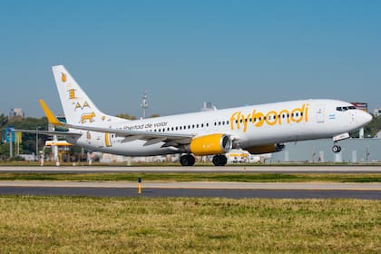 A mediados de 2025, Flybondi cambió de dueños y su inversor principal pasó a ser COC Global Enterprise, cuyo CEO es Leonardo Scatturice