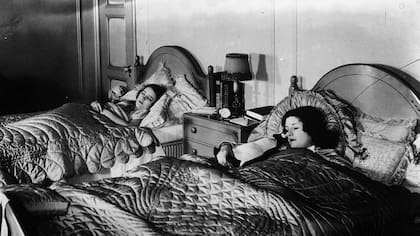 A mediados del siglo XIX compartir la cama empezó a pasar de moda.
