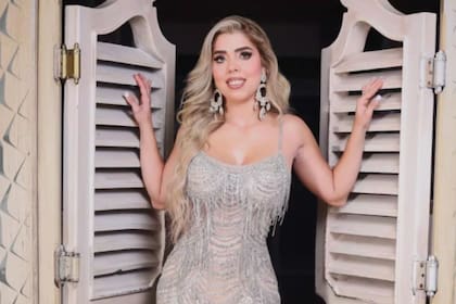 A medida que avanzó en su carrera, Figueroa decidió competir en la categoría Miss, dentro de los certámenes “petite” (IG: wilocontrerasfotografia)