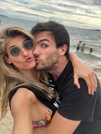 "A medida que íbamos hablando a través de videollamadas y mensajes, sentí la necesidad de verlo nuevamente para compartir una escapada juntos y afianzar mas lo que estábamos iniciando".