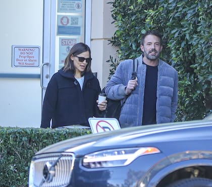 A menos de dos meses de ser vistos juntos a plena luz del día, Ben Affleck y Jennifer Garner volvieron a compartir un paseo por las calles de Santa Mónica