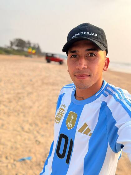 "A Messi lo consideran un fenómeno, aunque la verdad es que todos son de Cristiano Ronaldo", dice Pérez Roa