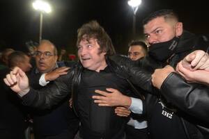 A Milei se lo vio con un chaleco antibalas durante un acto que encabezó en el Parque O'Higgins, en Mendoza