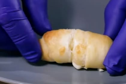 A mitad del tiempo, se recomienda girarlos para lograr un dorado uniforme y crocante