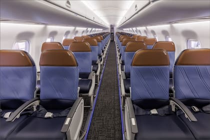 A nivel global, distintas aerolíneas comenzaron a ajustar sus tarifas desde comienzos de marzo