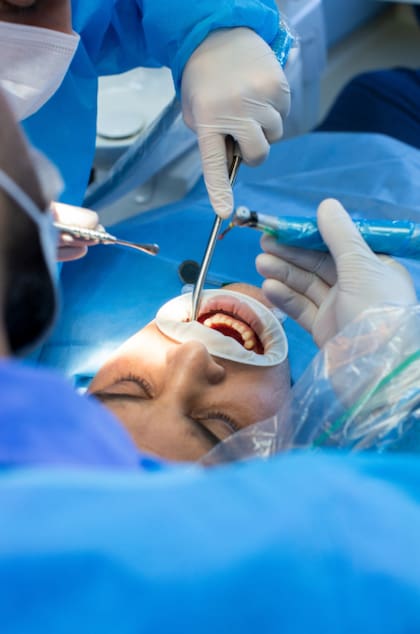 A nivel nacional, una extracción simple tiene un precio promedio de US$177, con un rango que va de US$137 a US$835