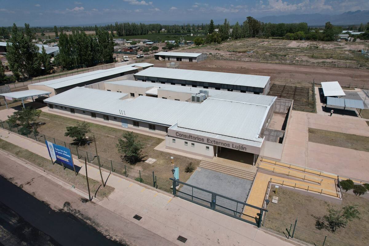 Financiar a recuperação e os cuidados universais, um compromisso sem precedentes do Estado para com o seu sistema de saúde Financiar a recuperação e os cuidados universais, um compromisso sem precedentes do Estado para com o seu sistema de saúde