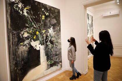 Con un estricto protocolo, las galerías de arte comenzaron a recibir solo a visitantes con cita previa
