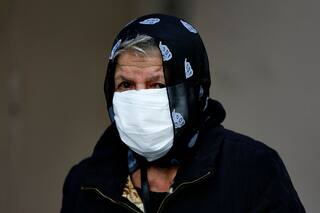 Coronavirus: ¿Sirve usar dos tapabocas al mismo tiempo?