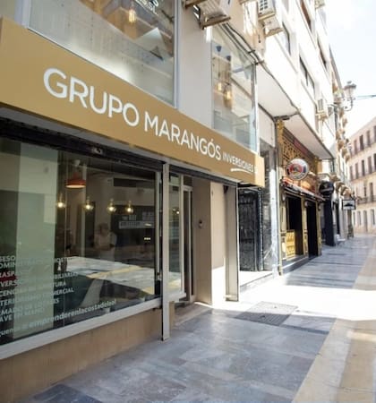 A partir de su experiencia en el rubro gastronómico, Maxi fundó Grupo Marangós. A través de la empresa, asesora a quienes quieran abrir su restaurante en la ciudad