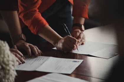 A partir del 1º de julio es obligatorio el uso de E-Verify para las empresas con más de 25 trabajadores en Florida