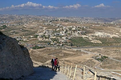 A partir del domingo 13 de diciembre, los turistas podrán subir por la amplia escalera que los llevará hasta lo que fuera el salón principal del palacio de Herodes el Grande