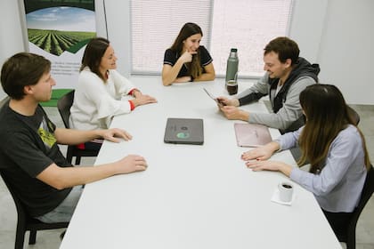 A pesar de la disrupción de la tecnología y la digitalización, "no ha cambiado el rol principal de las agronomías: ser el nexo entre los fabricantes de insumos y los productores que los utilizan"