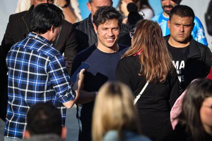 A pesar de las conocidas internas, Axel Kicillof estuvo presente en la marcha por la condena de Cristina Kirchner