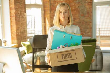 A pesar de los despidos, la empresa pagará y brindará beneficios a los trabajadores durante 60 días