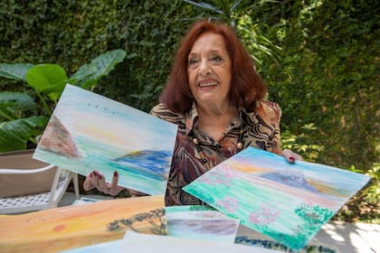 A pesar de quedarse casi ciega, empezó a pintar cuadros a los 90 años