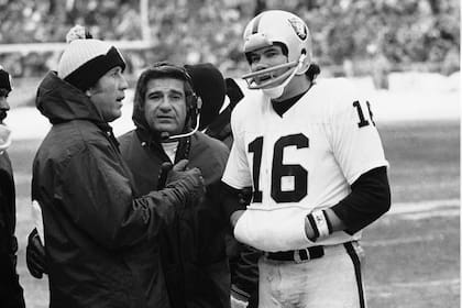 A pesar de su éxito, Plunkett fue descartado para ingresar al Salón de la Fama en 2025