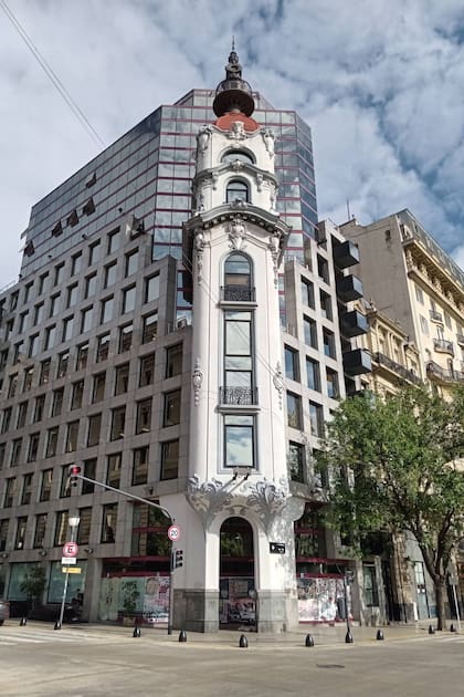 A principios de la década del '90 el Mirador Massue ya tenía la fachada que exhibe hoy