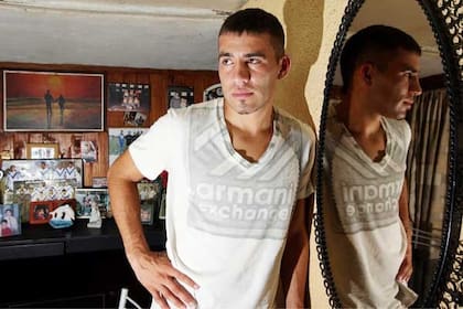 Nicolás Otamendi fue citado por Diego Maradona para el Mundial 2010 cuando tenía 22 años.