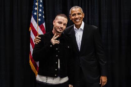 “¿A quién no le gusta J Balvin?”, dijo Barack Obama en un acto del Partido Demócrata, y en una de sus playlists en Spotify el ex presidente de Estados Unidos incluyó “Con altura”, su tema con Rosalía