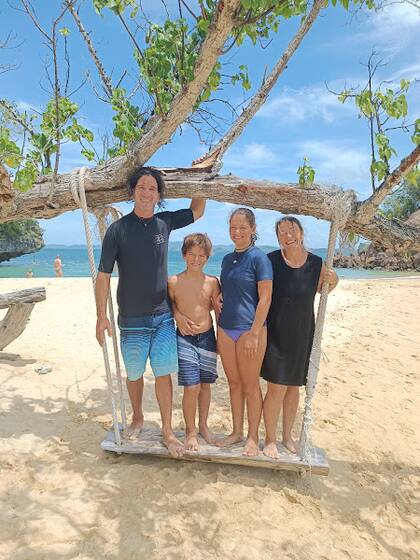 A Sebastián y Paola la pandemia los sorprendió en el medio del paraíso.