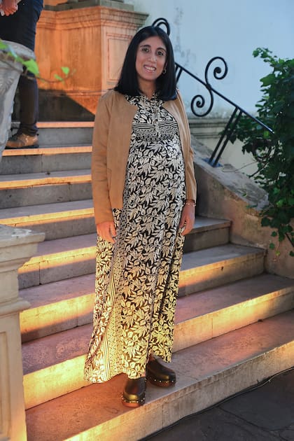 A semanas de tener a su bebé, la escritora Cintia Suárez comentó la llegada del papa León XIV a la Argentina