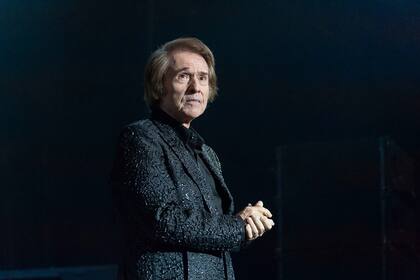A sus 79 años, Raphael ofreció un show de más de dos horas y media de duración