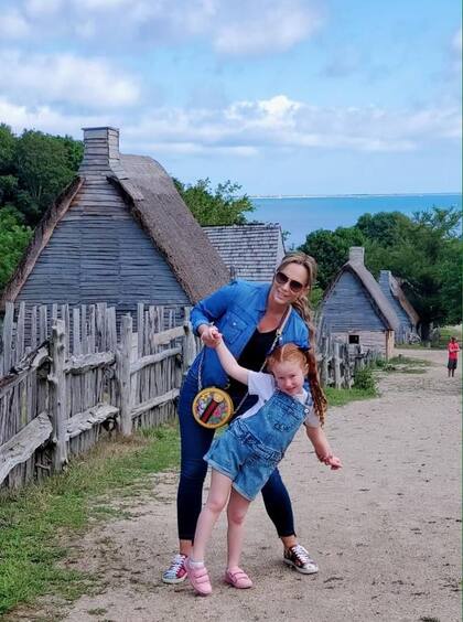 A sus seis años, Nicole debutó con un segmento propio en un programa que conduce su madre.