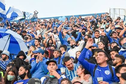 A tope: las tribunas del estadio se colmaron de hinchas de Godoy Cruz