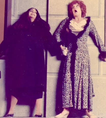 A través de distintas imágenes de sus trabajos en el teatro y la televisión argentina, Verónica Llinás recordó a Antonio Gasalla