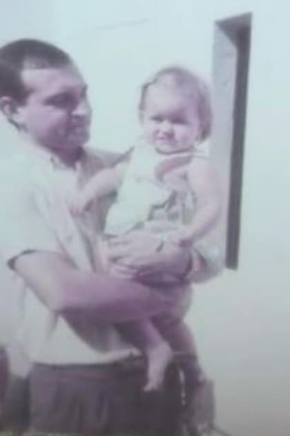 A upa de su papá, Norberto, hace más de 40 años. Marianela contó que tanto él como su mamá, que la acompañaron a recibir su medalla en Windsor, se emocionaron a oír los acordes del tango "Por una cabeza" en esa ceremonia tan solemne.