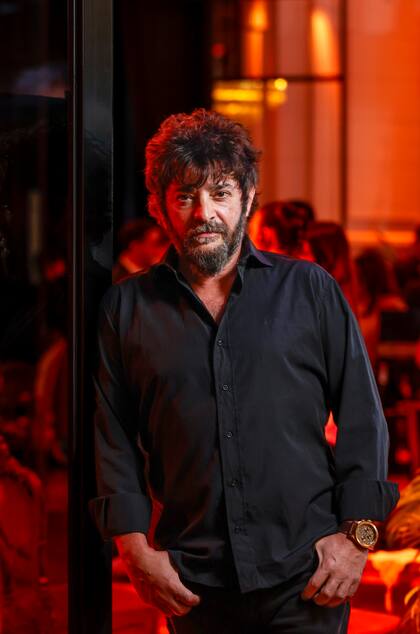 "A veces me hago problemas y mi novia me dice: “¿Te preocupa tener que elegir entre tres cosas?. Imaginate al que tiene que elegir entre cero". Obviamente cada vez pasa menos, sobre todo en lo audiovisual porque casi no hay producciones. Pero la verdad es que los productores y directores siempre me tienen en cuenta"