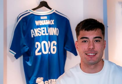 Aaron Anselmino tiene un nuevo desafío: Racing de Estrasburgo; será compañero de Valentín Barco y Joaquín Panichelli en el club francés
