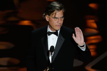 Aaron Sorkin, ganador en la categoría mejor guión adaptado por Red Social