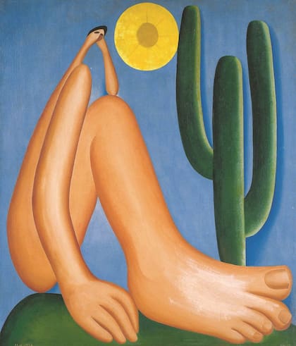 Abaporu (1928), de Tarsila do Amaral, fue adquirida en un remate en Christie’s en 1995, por casi un millón y medio de dólares; es una de las piezas más importantes que integraron el acervo fundacional del Malba