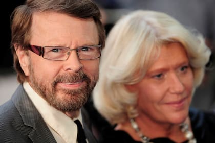 Björn Ulvaeus junto a su actual esposa Lena Kallersj